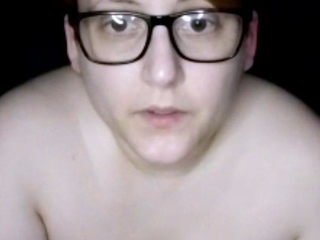 Close up MILF masturbation