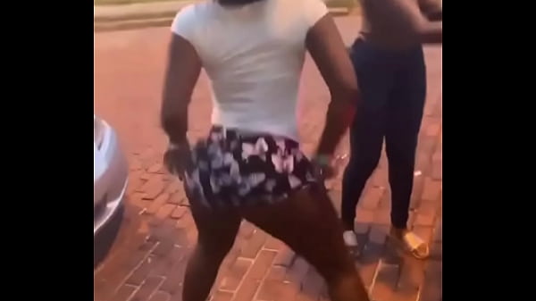 Twerking on dick