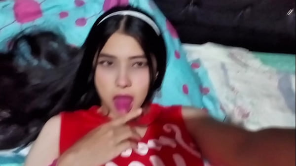 La mejor vaquera con el coño apretado lo hace correrse dentro ( CASERO REAL)