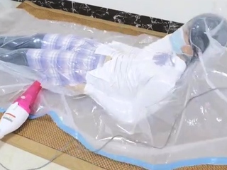 Vacuum bag breathplay