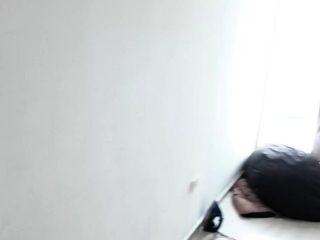 Her fat bootie models and lets me drill her perfect ass –