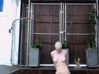 Hot amateur shakes her big boobs