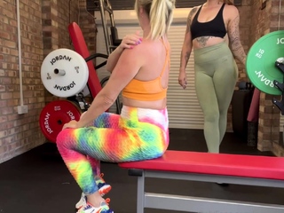 Blonde vs brunette hardcore threesome