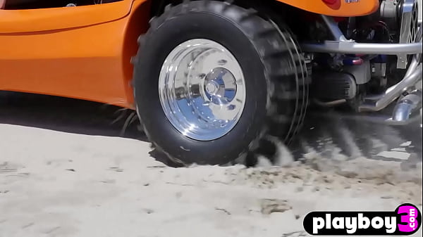 Big tits Amy Lee Summers looks beautiful and exposed stunning curvy body