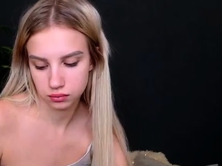 Sexy Amateur 18 Blond Teen First Time Webcam