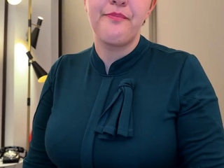 CastingCurvy – Ditzygitsie Work Trip With Assistant