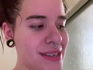 Amateur hottie solo masturbation