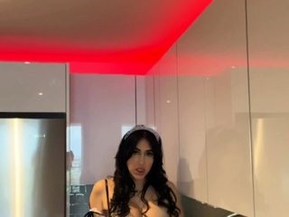 Big boobs milf masturbates with her dildo