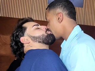 RJ MALE VIDEOS – Kissing My Ex Boyfriend With A Lot Of